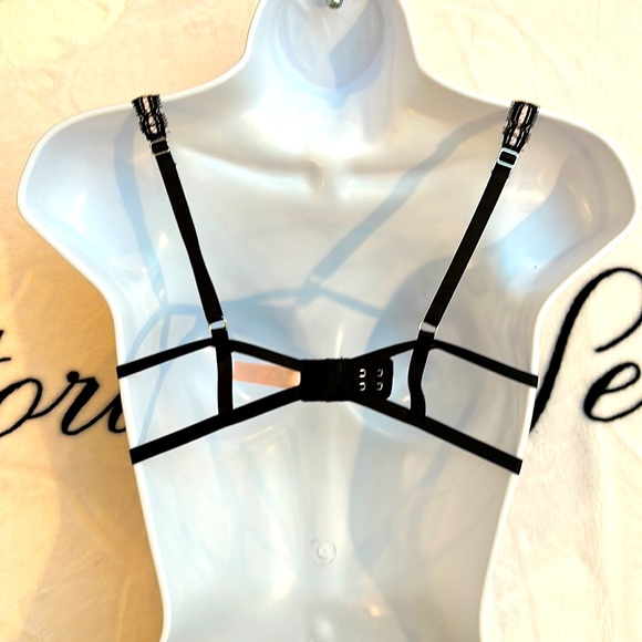 Victoria's Secret Ribbon Slot Quarter Cup Bra & Garter Skirt/Thong 34B / Small - Picture 11 of 14
